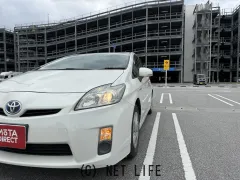 トヨタ プリウス