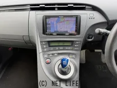 トヨタ プリウス