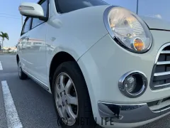 ダイハツ ミラジーノ