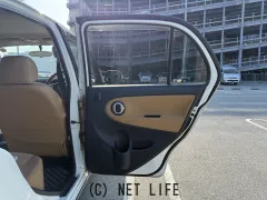 ダイハツ ミラジーノ