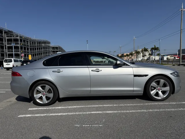 ジャガー XF