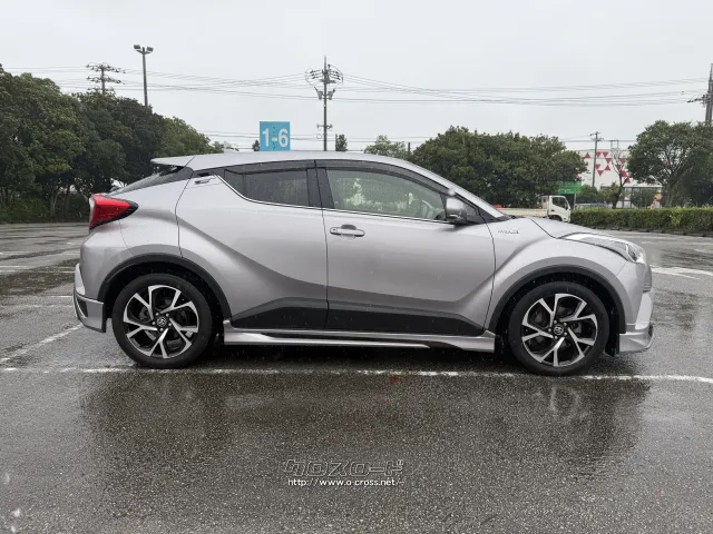 トヨタ C-HR