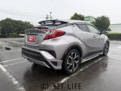 トヨタ C-HR