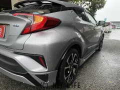 トヨタ C-HR