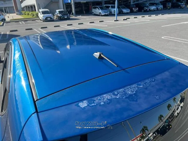 査定員が車両をしっかりチェック トヨタ アクア