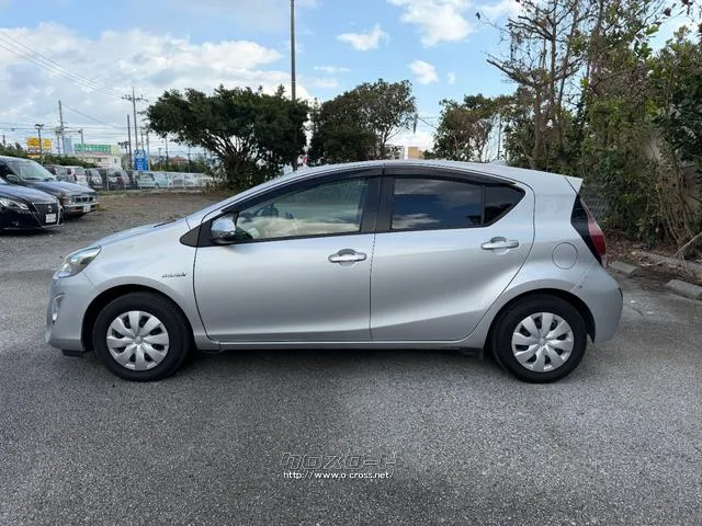 今までの中古車売買は市場に出回る中で、いくつもの業者や輸送費がかかっていて、購入時に大きなコストが上乗せされていました。MOTA DIRECTはそんな中間コストを大幅に削減。だから安く販売! トヨタ アクア