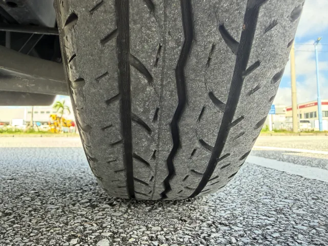 ダイハツ ハイゼットカーゴ