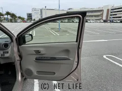 ダイハツ ミライース