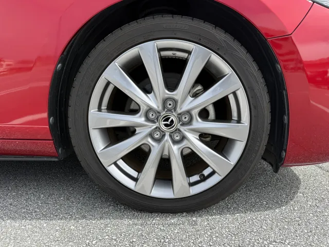 マツダ MAZDA3セダン