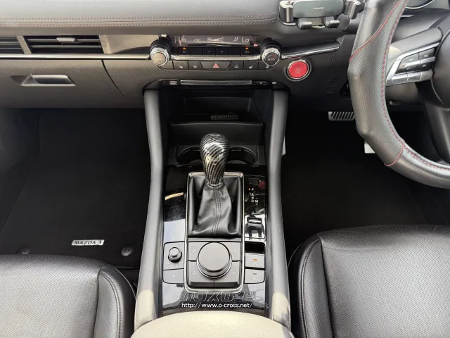 マツダ MAZDA3セダン