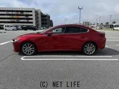 マツダ MAZDA3セダン