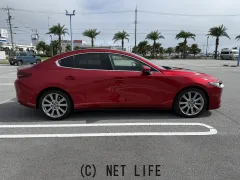 マツダ MAZDA3セダン