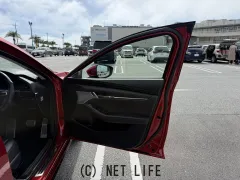 マツダ MAZDA3セダン