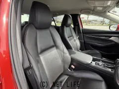 マツダ MAZDA3セダン
