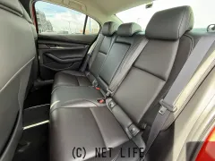 マツダ MAZDA3セダン