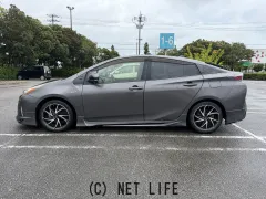 トヨタ プリウス