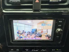 トヨタ プリウス