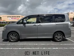 トヨタ ヴォクシー