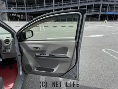 ダイハツ ミライース