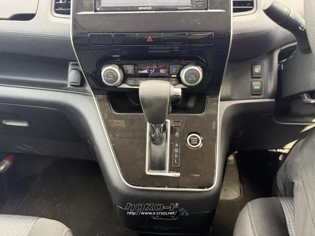 日産 セレナ