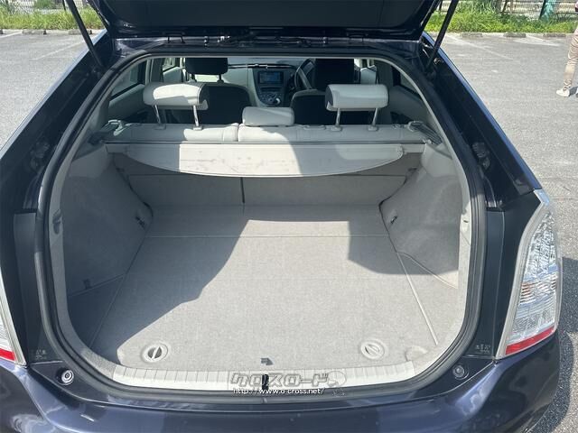 トヨタ プリウス