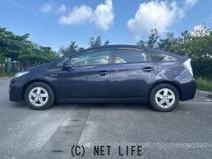 トヨタ プリウス