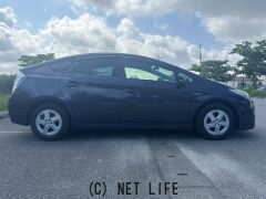 トヨタ プリウス