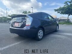 トヨタ プリウス