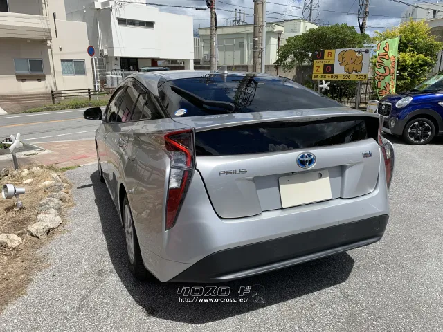 トヨタ プリウス