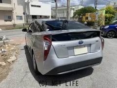 トヨタ プリウス