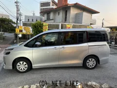 トヨタ ヴォクシー