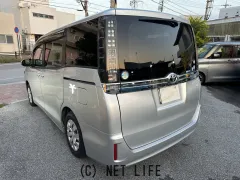 トヨタ ヴォクシー