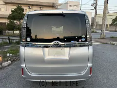 トヨタ ヴォクシー