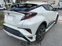 トヨタ C-HR