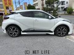 トヨタ C-HR