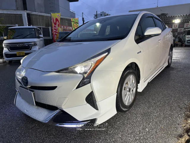 トヨタ プリウス