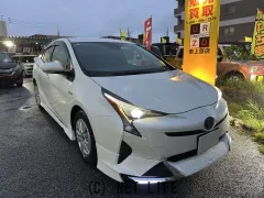 トヨタ プリウス