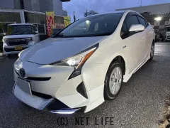 トヨタ プリウス