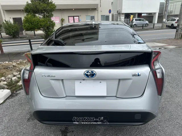 トヨタ プリウス