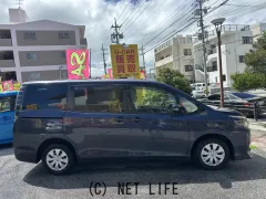 トヨタ ヴォクシー