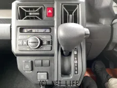 ダイハツ タフト