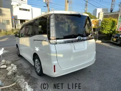 トヨタ ヴォクシー