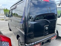 トヨタ ピクシスバン