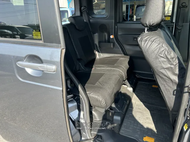 トヨタ ピクシスメガ