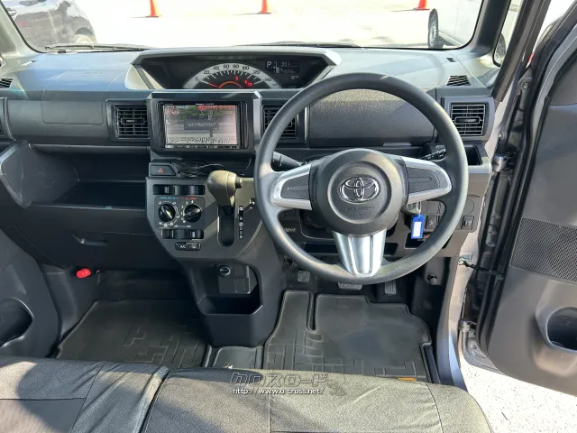 トヨタ ピクシスメガ