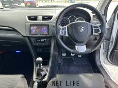 スズキ スイフト