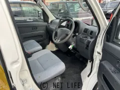 ダイハツ ハイゼットカーゴ