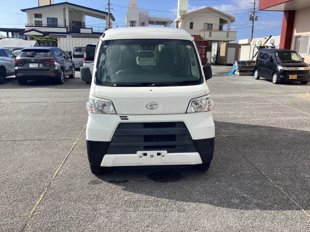 トヨタ ピクシスバン