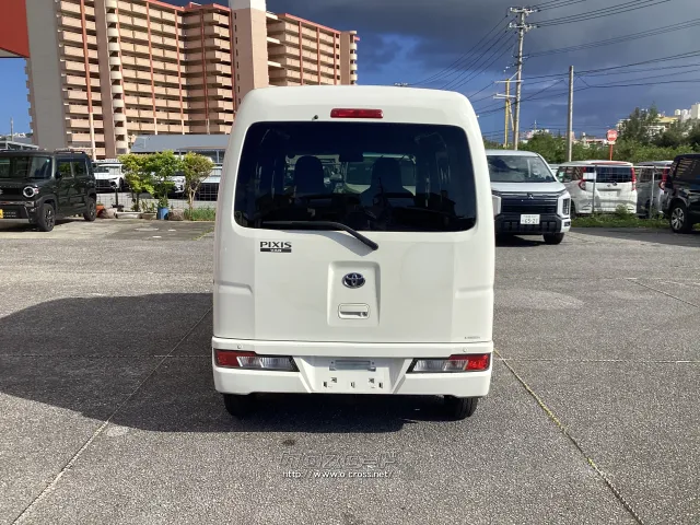トヨタ ピクシスバン