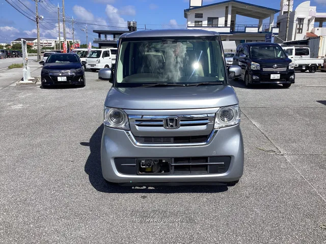 ホンダ N-BOX